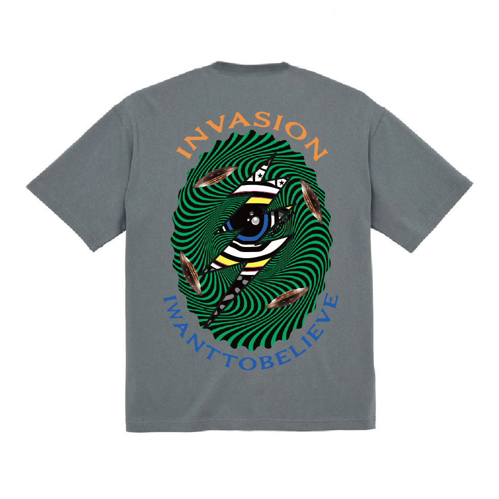 【予約商品:10月中旬以降お届け予定】INVASION Eye TEE STONE GREEN