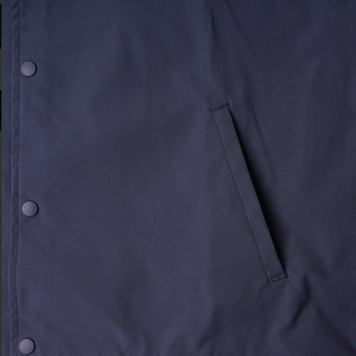 IWANTTOBELIEVE 定番のコーチジャケット。　BLACK