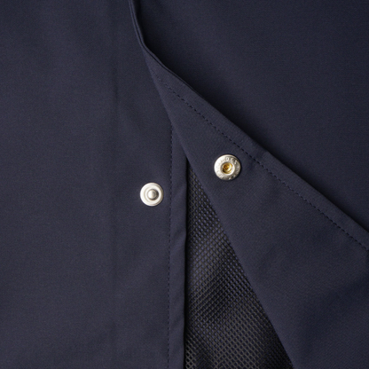 IWANTTOBELIEVE 定番のコーチジャケット。　BLACK