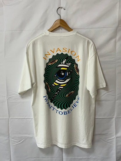 【予約商品:10月中旬以降お届け予定】INVASION Eye TEE 　WHITE